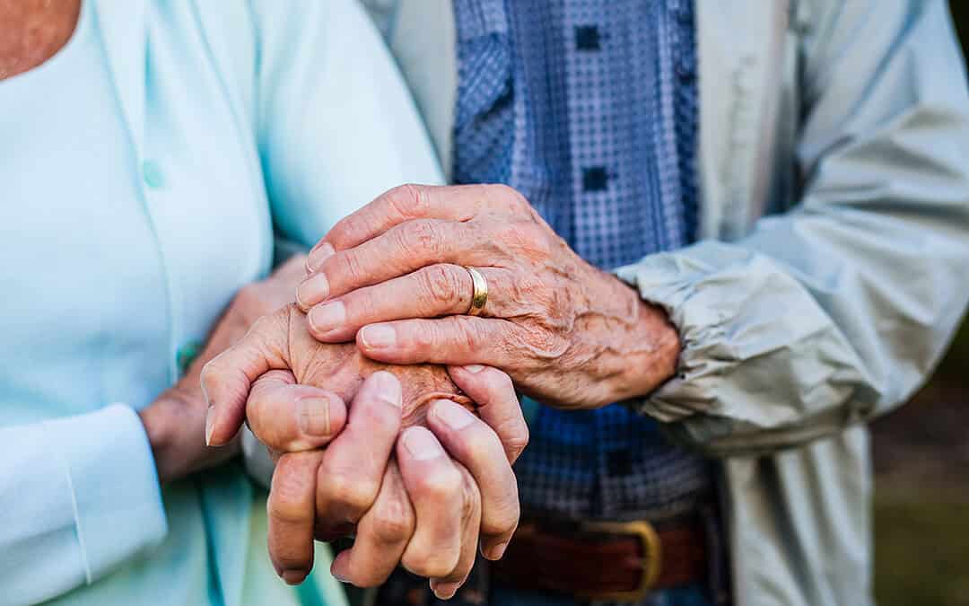 How to Know When It’s Time for Hospice Care: A Guide for Families and Caregivers